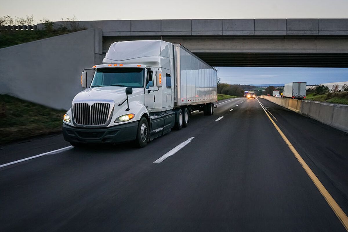 18 wheeler speeding down the highway